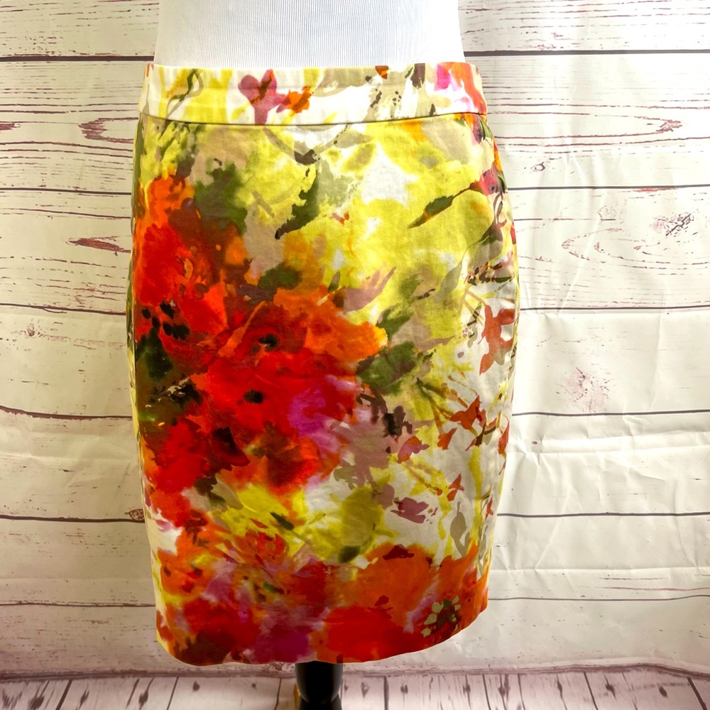 J. Crew spring floral the pencil skirt size 4